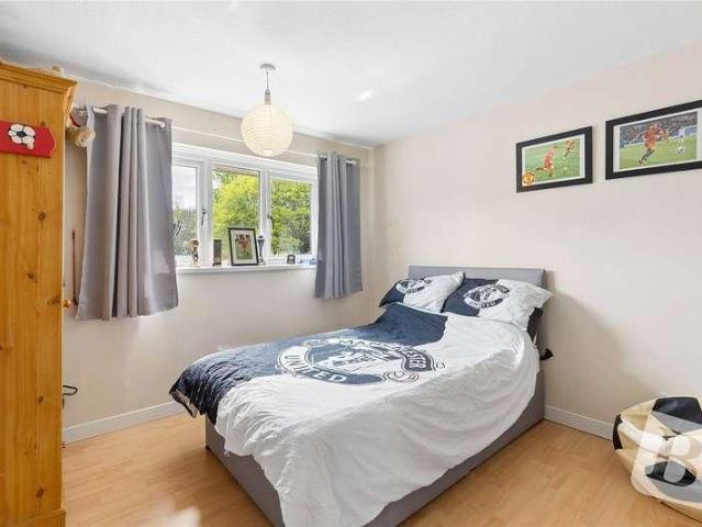 House for sale in Singlewell, Hamerton