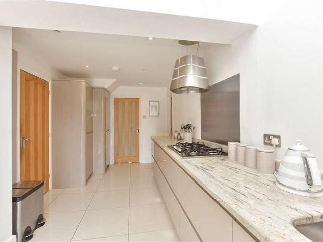 House for sale in Eden Village, Oad Street