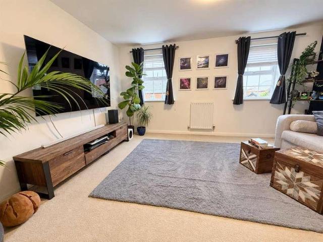 House for sale in Bishop's Tachbrook, Warwick