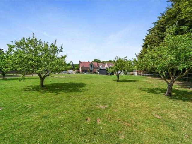 House for sale in Lawford, Dale Hill