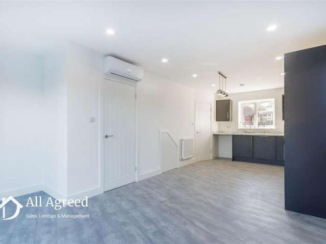 House for sale in Kedleston, East Midlands