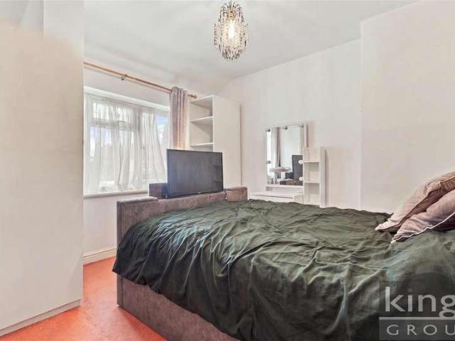 House for sale in Enfield Highway, Greater London