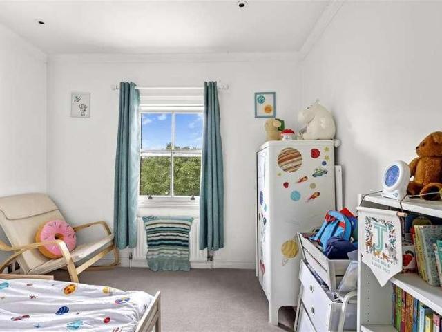 House for sale in Ivy Chimneys, Epping
