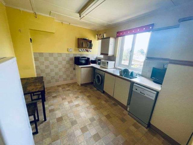 House for sale in Lamellion, Cornwall