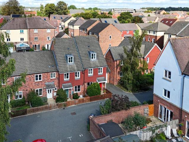 House for sale in Barton Stacey, Hampshire