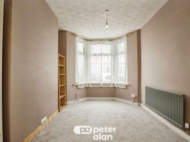 House for sale in Plasnewydd, Falcon Lodge