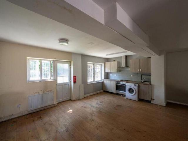 House for sale in Greater London