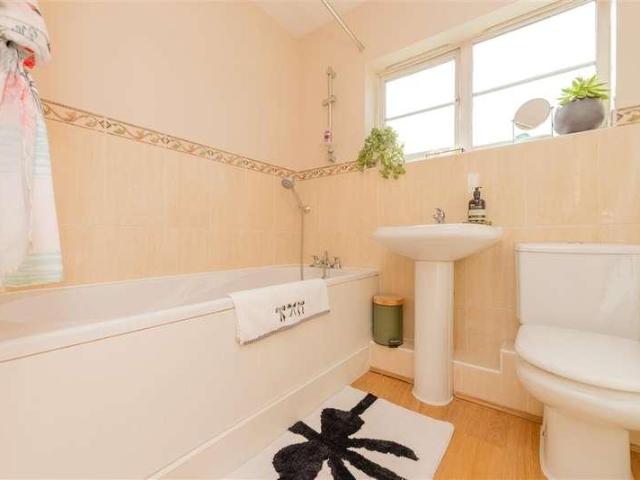 House for sale in Rosherville, Gravesham