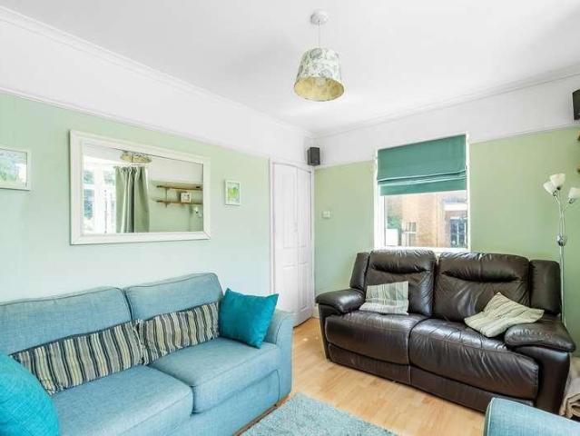 House for sale in Hawkenbury, Sandown Park