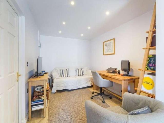 House for sale in Manor Park, Epsom