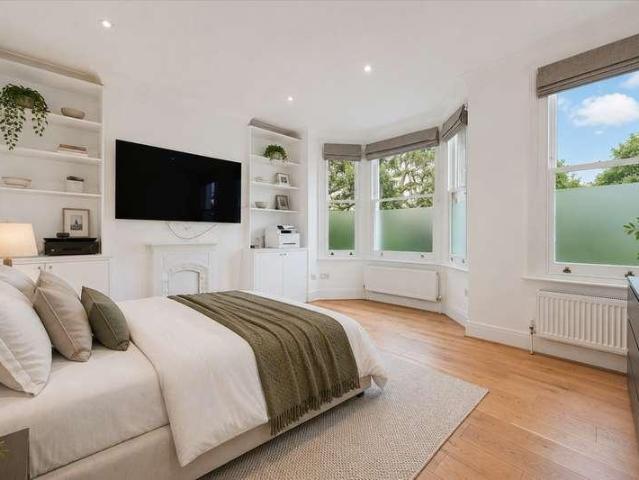 House for sale in Shepherd's Bush, Greater London