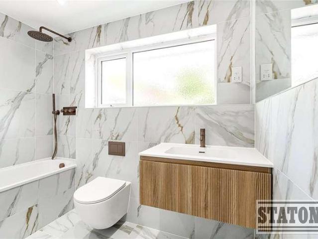 House for sale in East Barnet, Greater London
