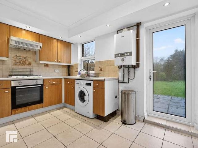 House for sale in Colcot, Barry