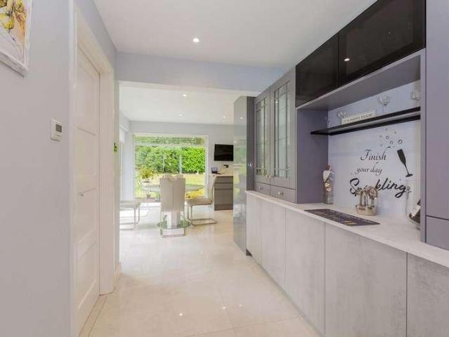 House for sale in Windsor, North Town