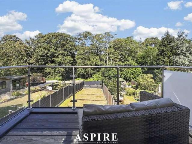 House for sale in Alton Barnes, Essex