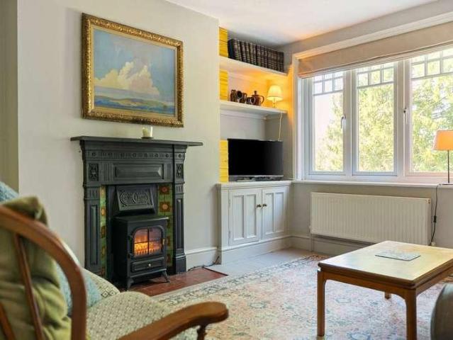 House for sale in Camelsdale, Waverley