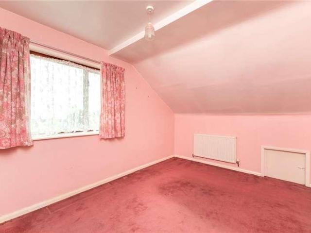 House for sale in Drighlington, Adwalton