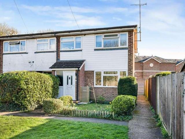 House for sale in The Butts, Kent