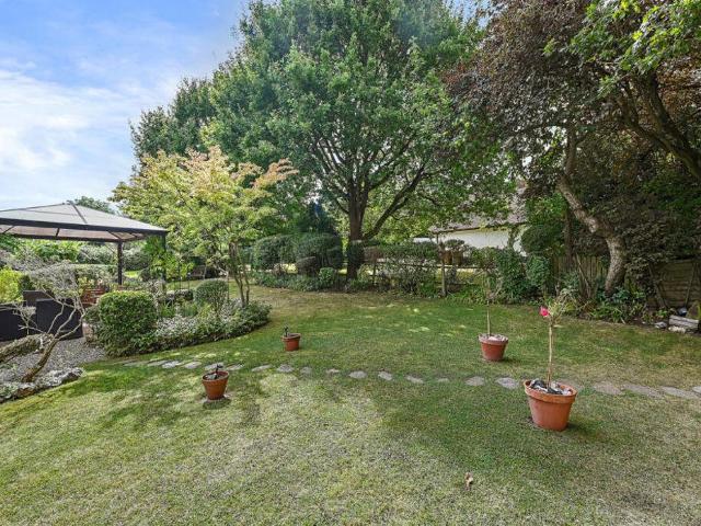 House for sale in Pinner, Greater London