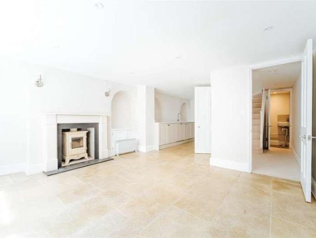 House for sale in Hotwells, Feckenham