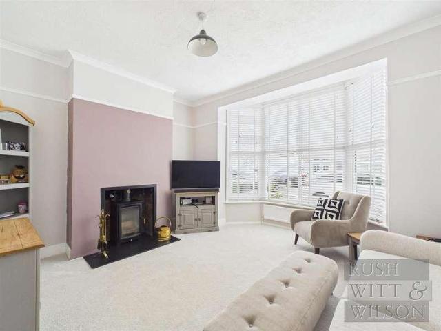 House for sale in Bulverhythe, Guestling Green