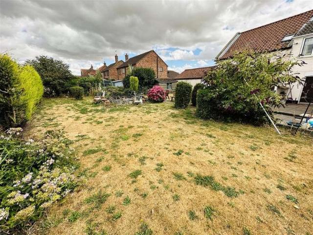 House for sale in Barmby On The Marsh, East Riding Of Yorkshire