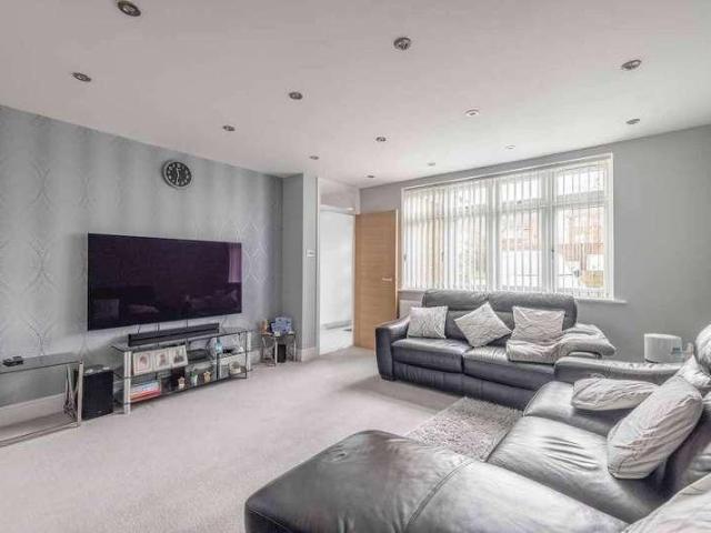 House for sale in Maidenhead, Burnham
