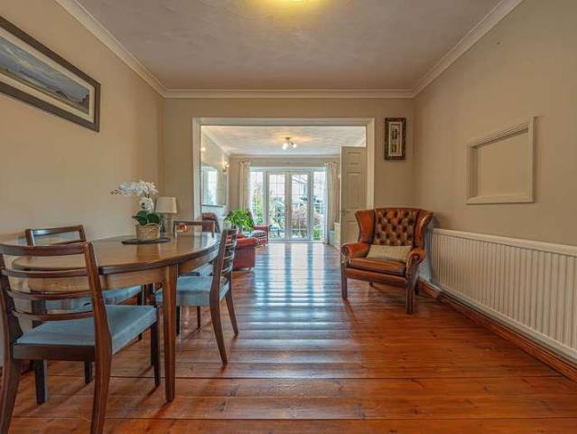 House for sale in Newport, Somerton