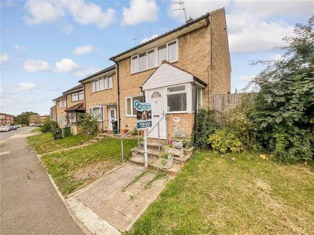 House for sale in Lee Chapel, Basildon