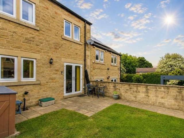 House for sale in Crofton, West Yorkshire