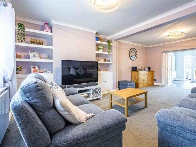 House for sale in Pouchen End, Hertfordshire