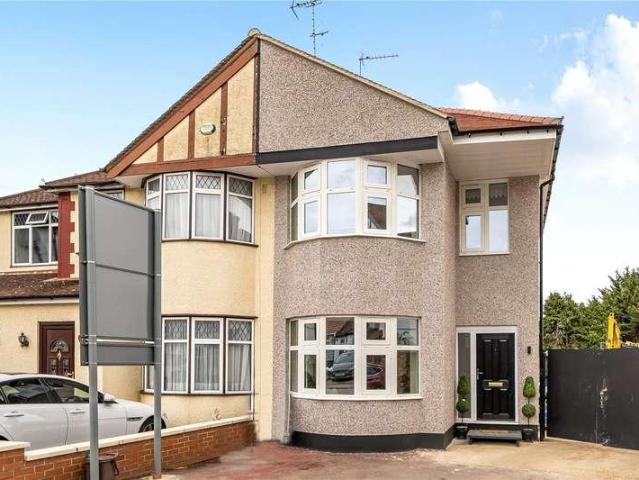 House for sale in London Borough of Barnet, Greater London