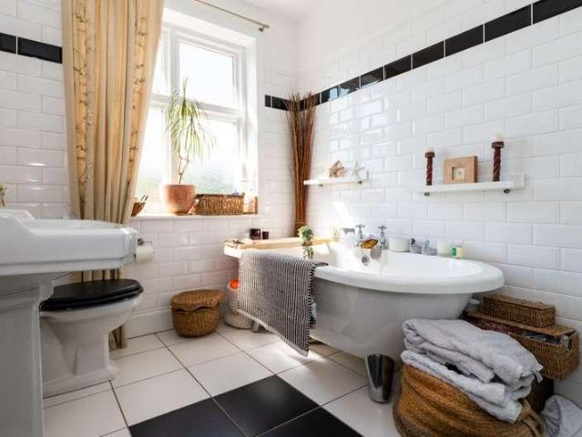 House for sale in Elmfield, Leicestershire