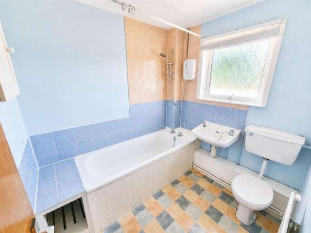 House for sale in Hardway, Middlecroft