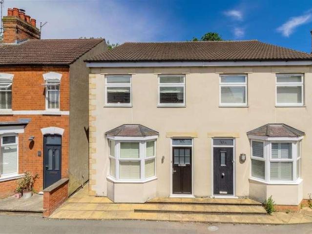 House for sale in Earls Barton