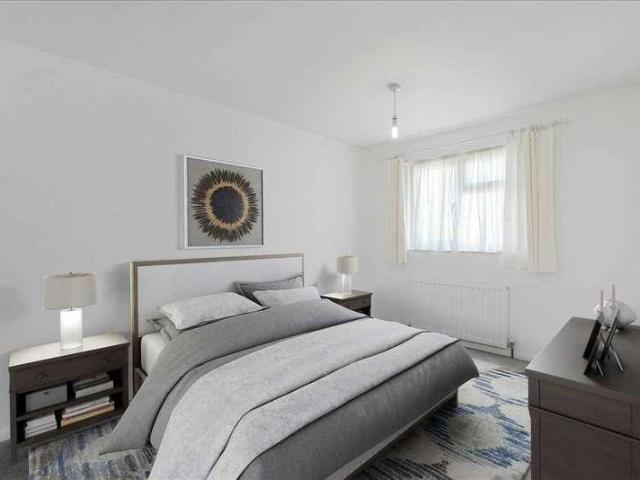 House for sale in Calverton End, Milton Keynes