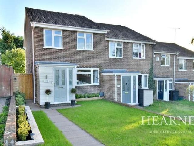 House for sale in Ferndown Town, Ameysford