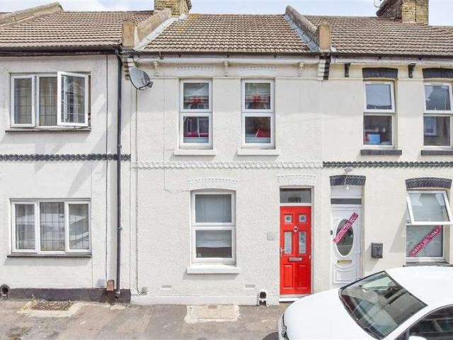 House for sale in Luton, Chatham