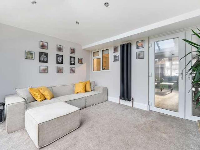 House for sale in Woodley, Wokingham