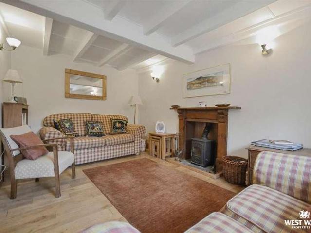 House for sale in Newport