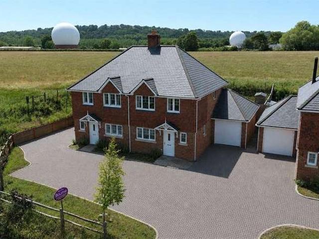 House for sale in Bolton Low Houses, Hampshire