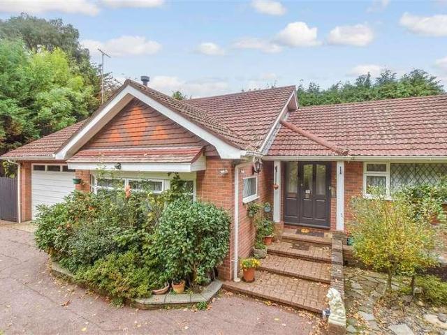 House for sale in Pound Hill, Crawley