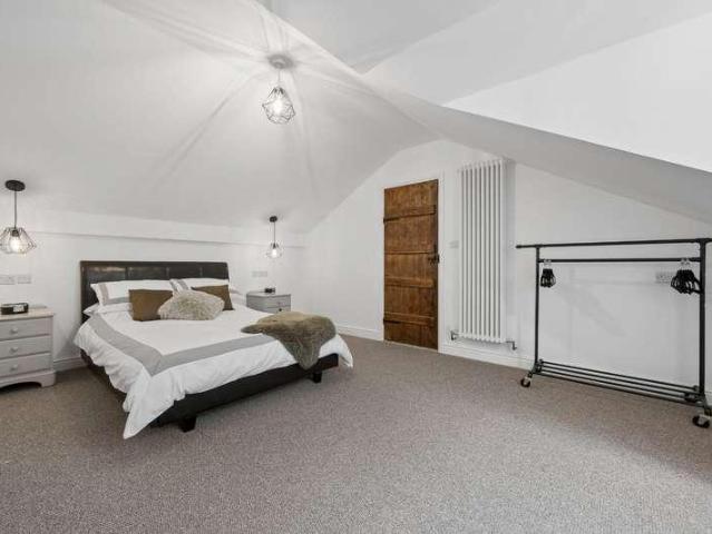 House for sale in Bradshaw, Lee Bank