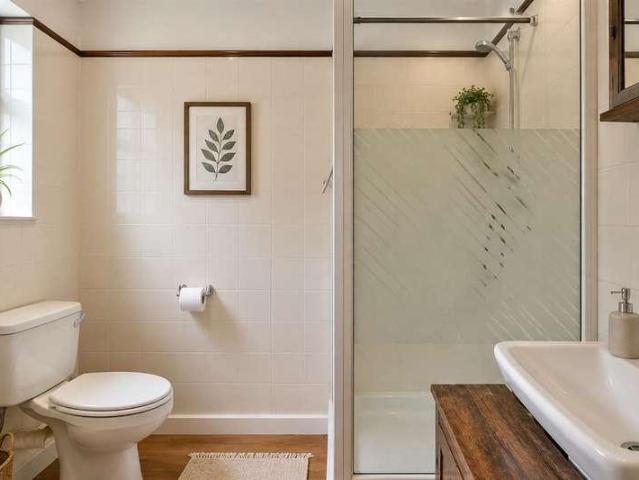 House for sale in Ivy Chimneys, Epping