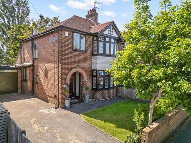 House for sale in Grappenhall, Warrington