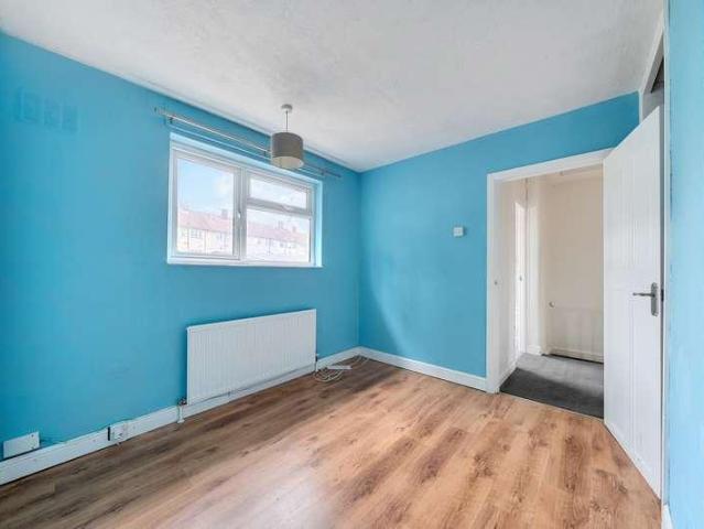 House for sale in Watford Rural, Batchworth