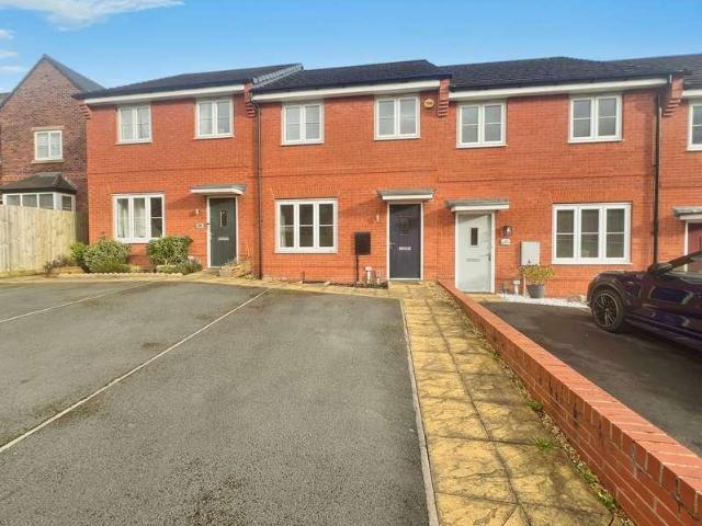 House for sale in Ellenbrook, Salford