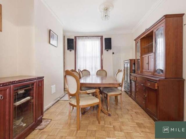 House for sale in College Park, Greater London