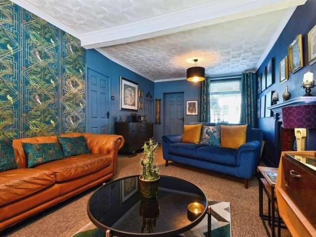 House for sale in Treharris