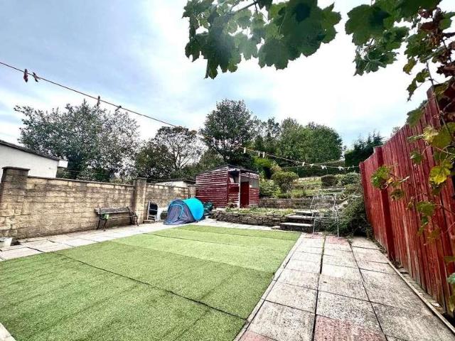 House for sale in Paddock, Milnsbridge